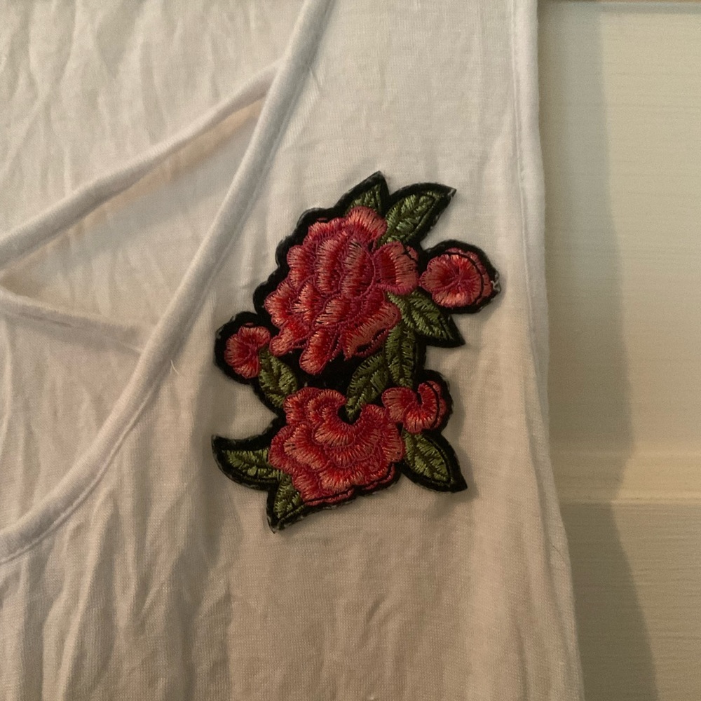 Rue21 tank top with flower embellishment